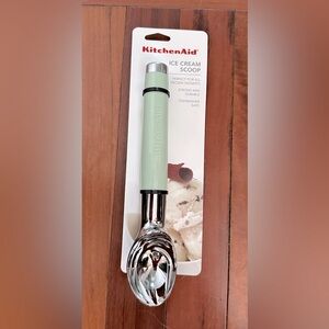 KitchenAid Ice Cream Scoop, Pistachio - Mint Green NWT